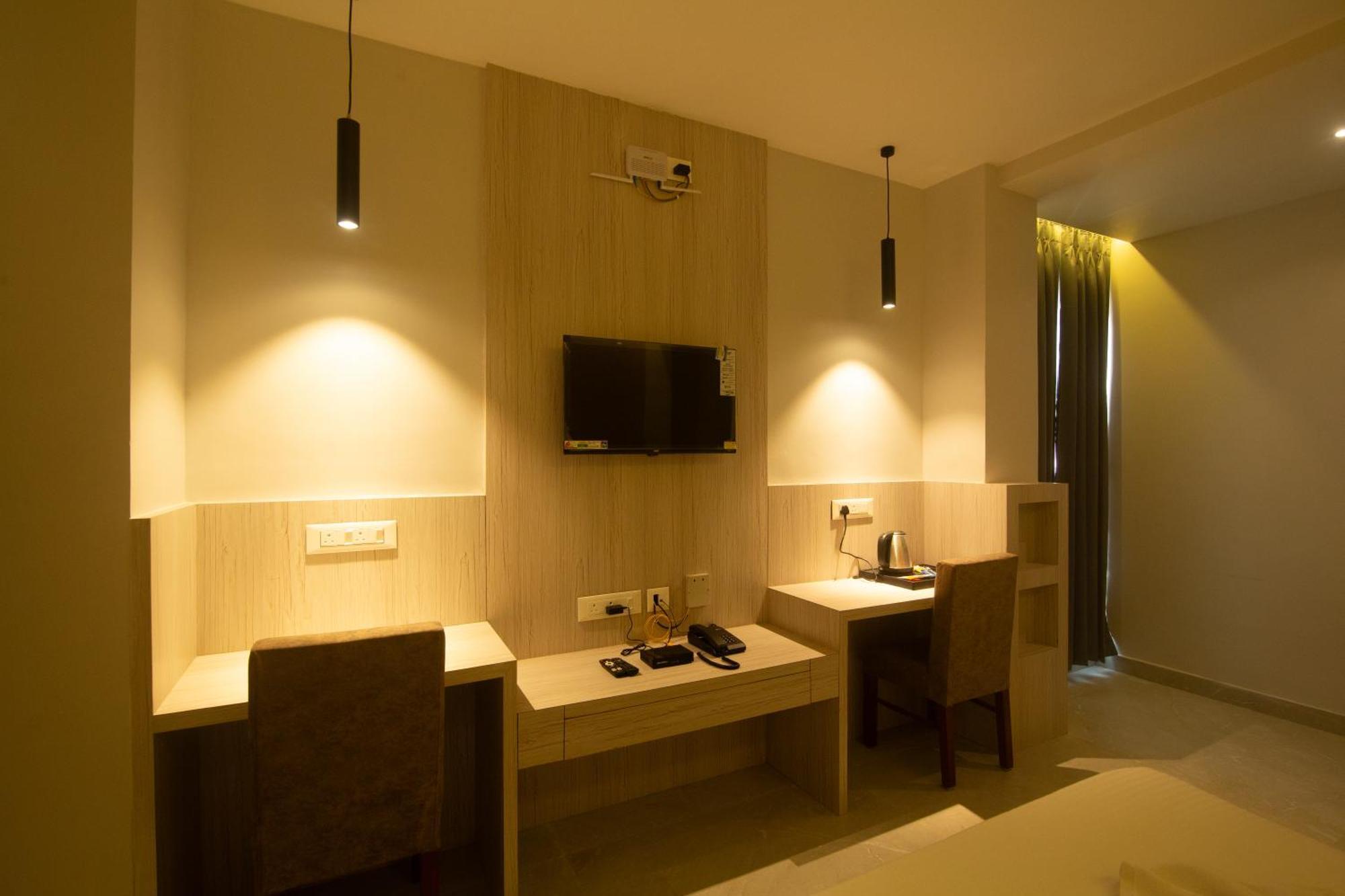 Hotel Palace View Murshidabad Exterior photo